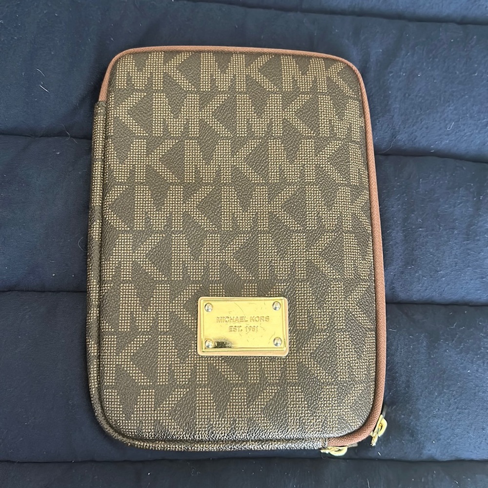 Michael Kors Kindle Case
